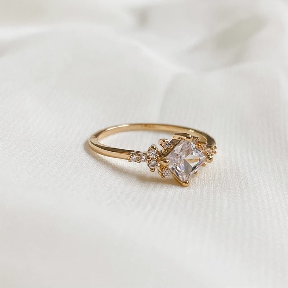 Gold 1 Carat Diamond Square Shape CZ Ring - Picture 8 of 12